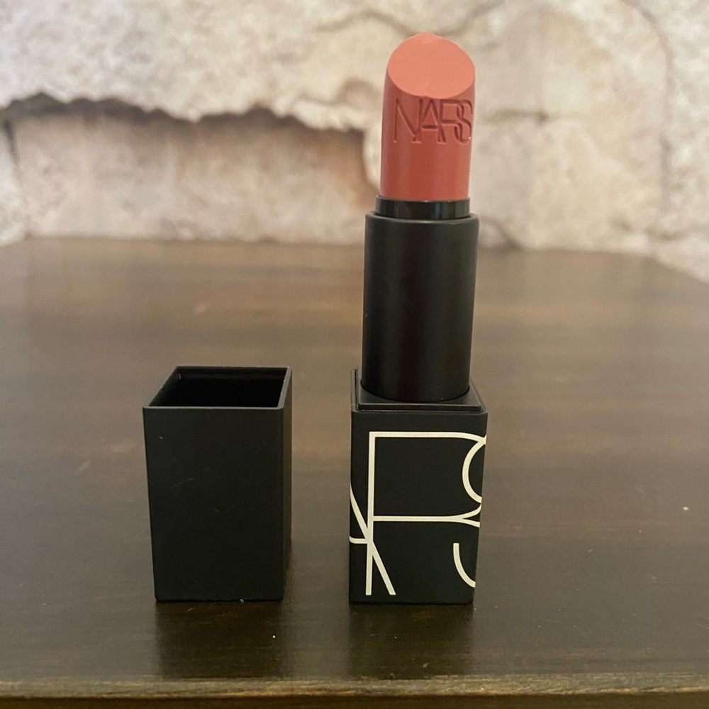 NARS Dolce Vida Lipstick 💄